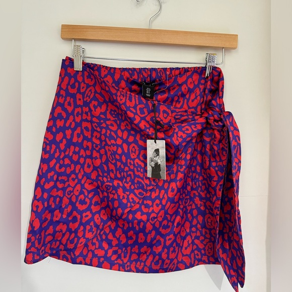 Sincerly Jules Dresses & Skirts - Sincerely Jules Pink & Purple Leopard print skirt size small